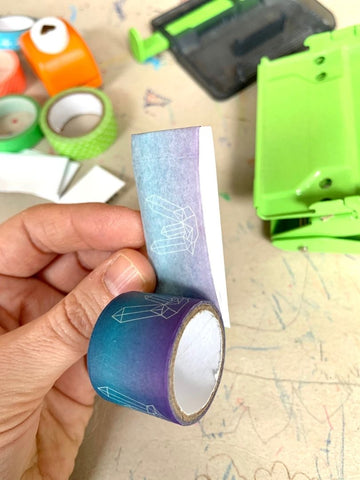 DIY Washi Tape lochen Schritt 2