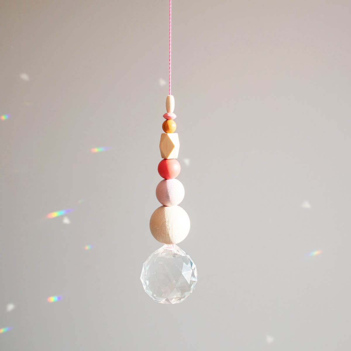 Halfbird Suncatcher mit Glitzerpunkten rosa Perlenset