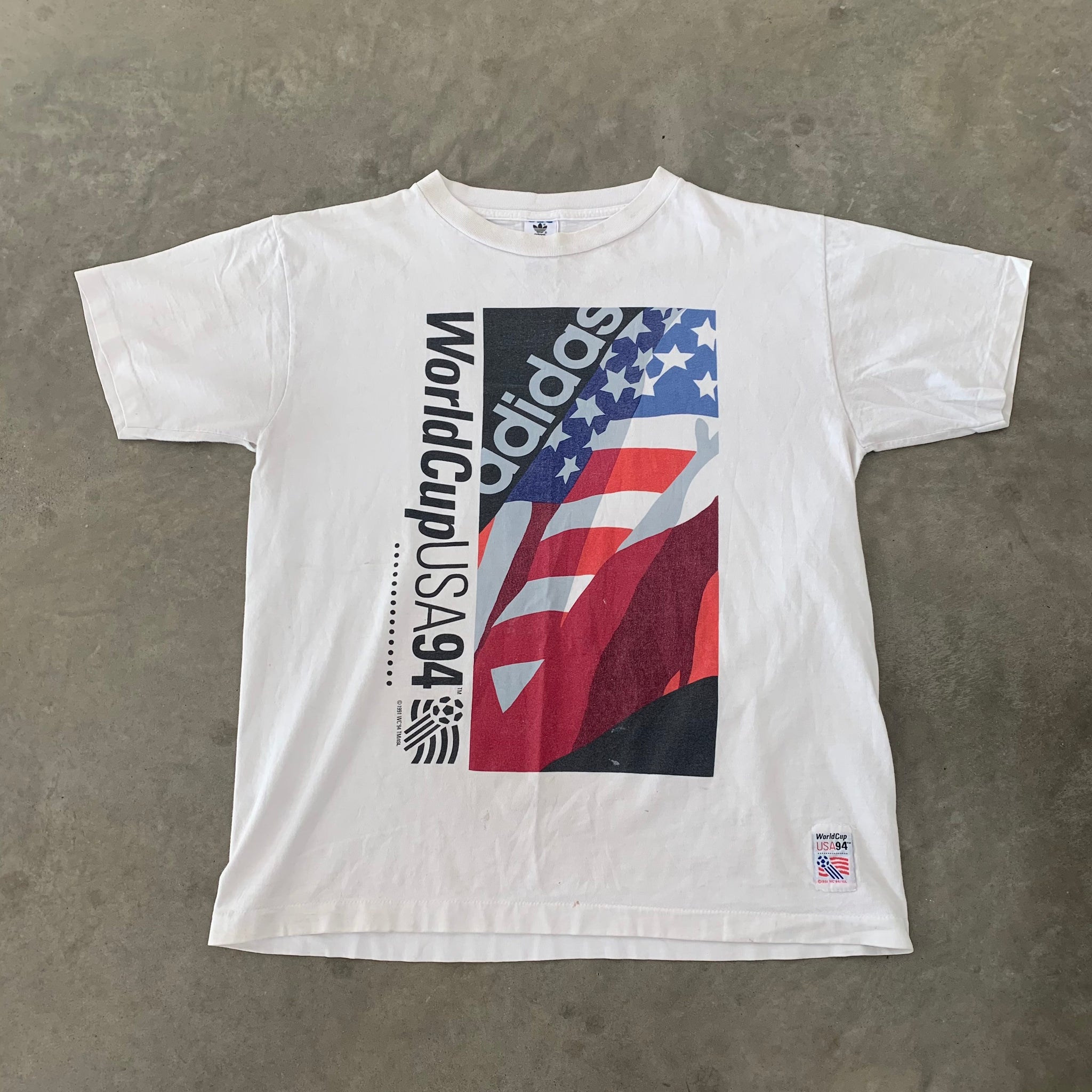 apertura sonriendo Modales Adidas WorldCup USA 94 T-shirt – Super 8 Vêtements Vintage