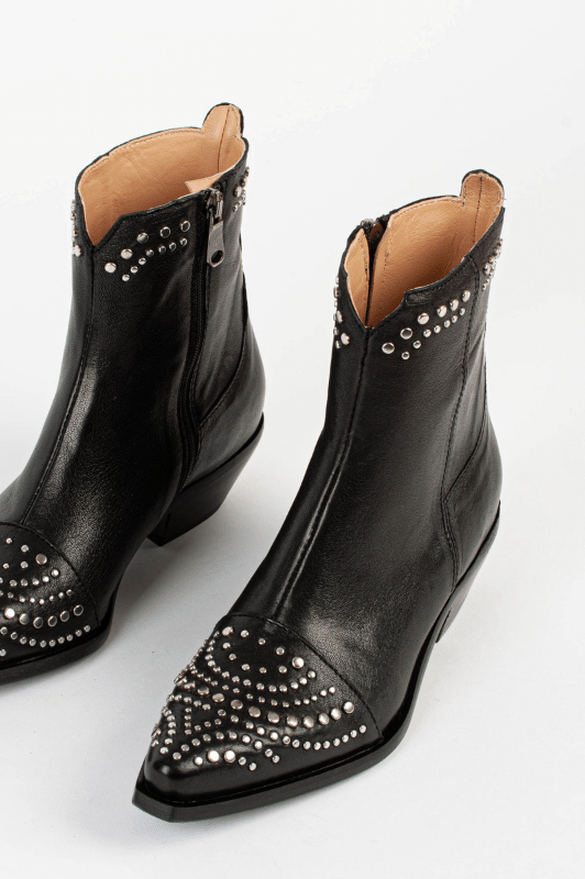Bukela Alister Boots | Støvler i western look med | Sort med lille hæl