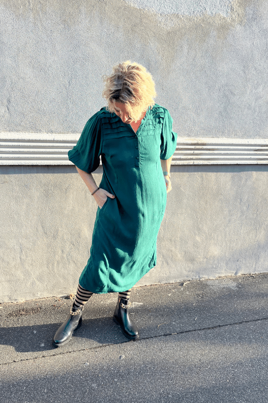 Ofelia Blanca Dress | Fin kjole en smuk grøn | Lavet i 100% Viskose