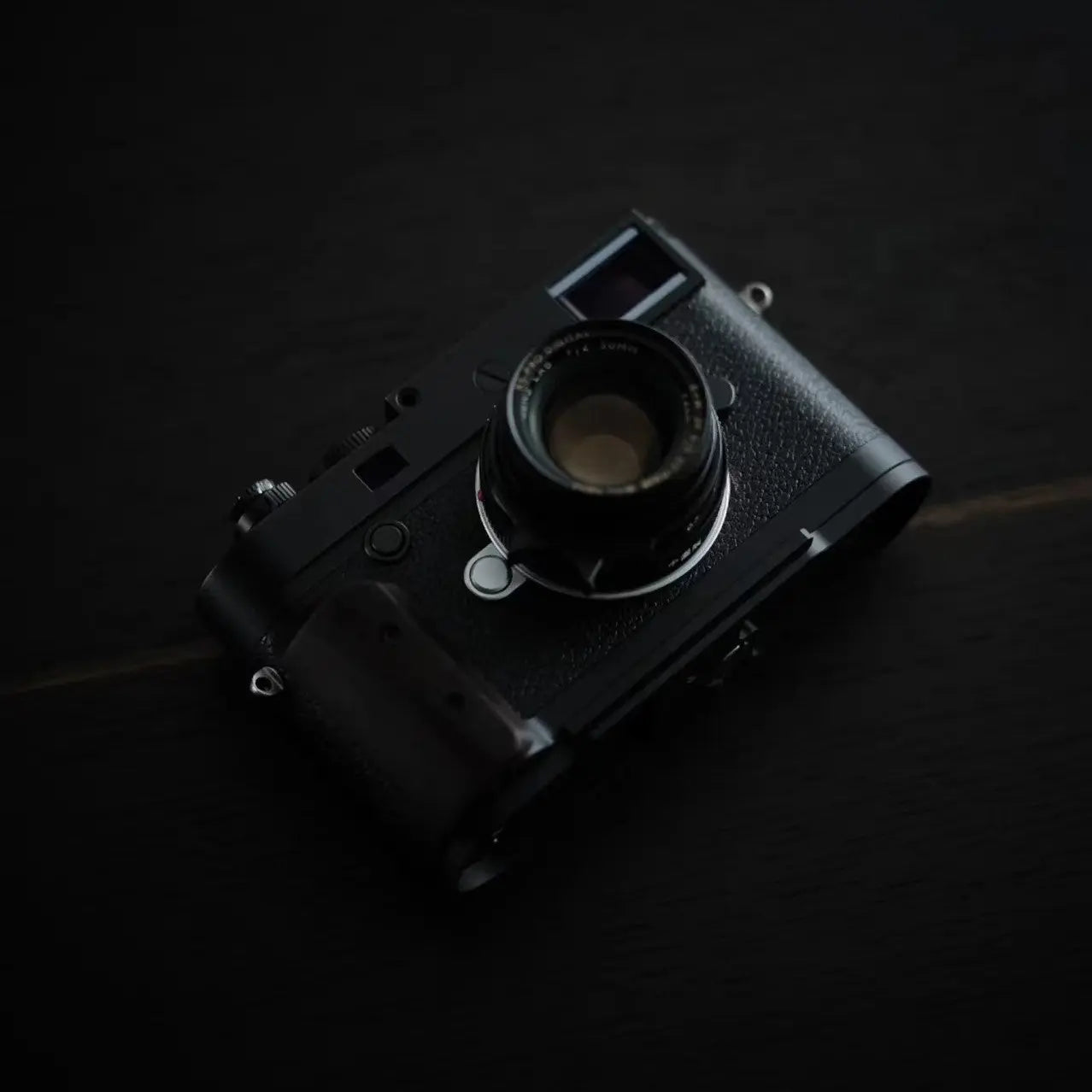 IDS modular grip for Leica M10