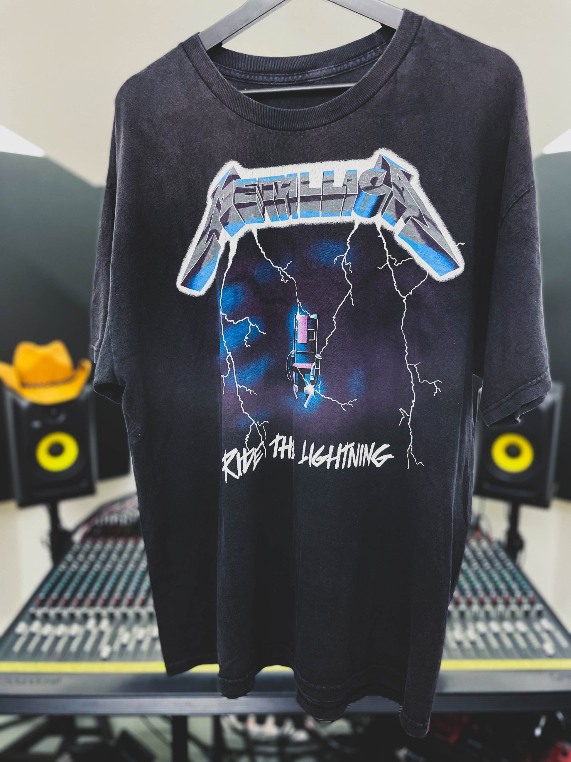 METALLICA RIDE THE LIGHTENING TEE – AERTH CLOTHING