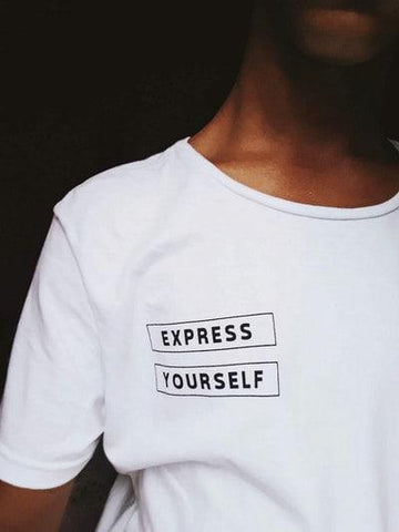 person-wearing-white-shirt-express-yourself-individuell-psyche