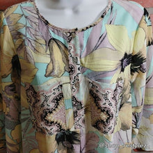 Load image into Gallery viewer, Anthropologie Fig And Flower Long Tunic Top Size M
