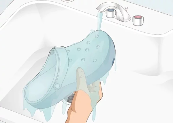 How to clean and preserve Crocs shoes