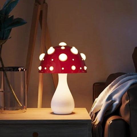 Manita Lamp