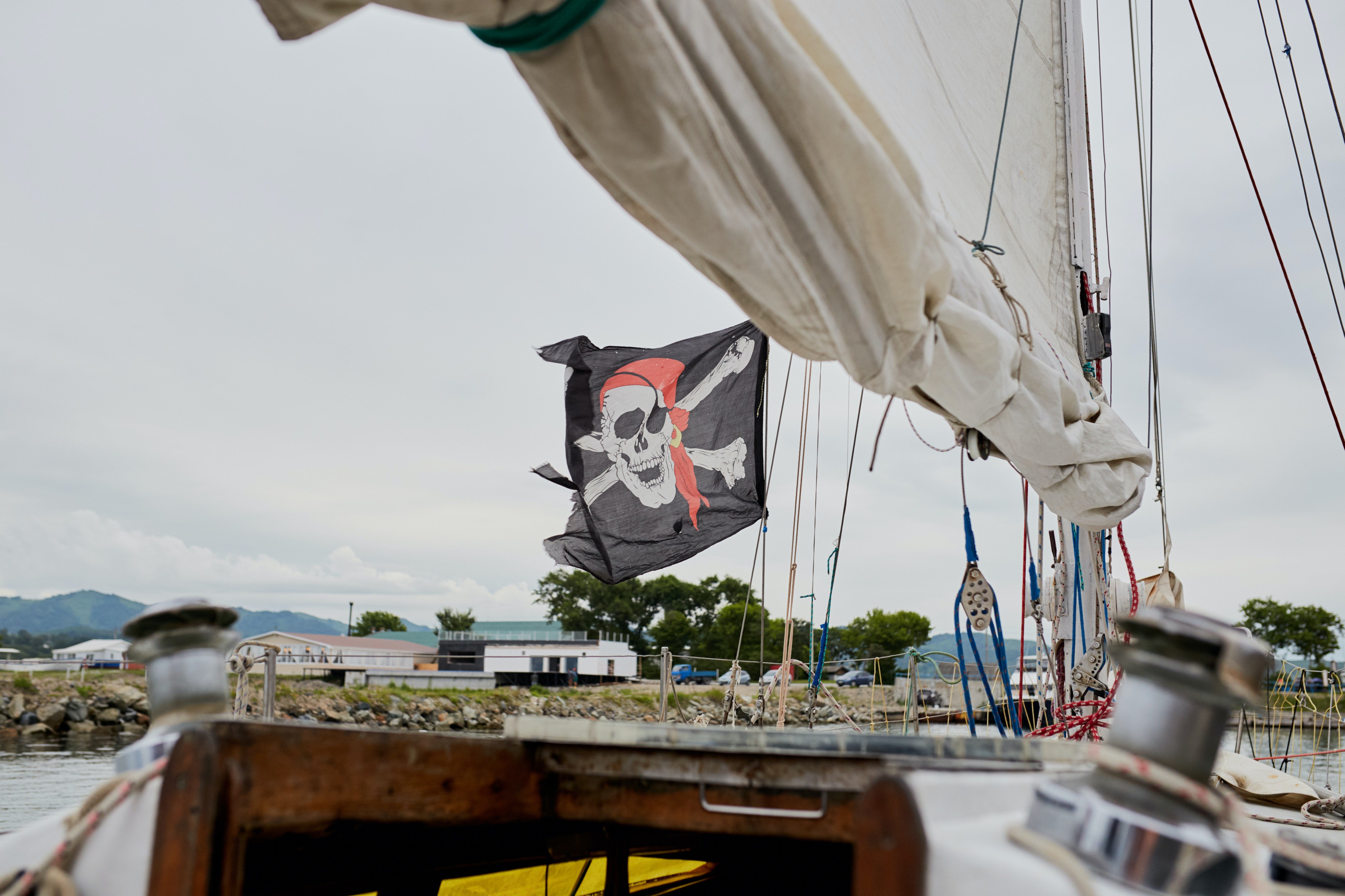 pirate flags for sailboat