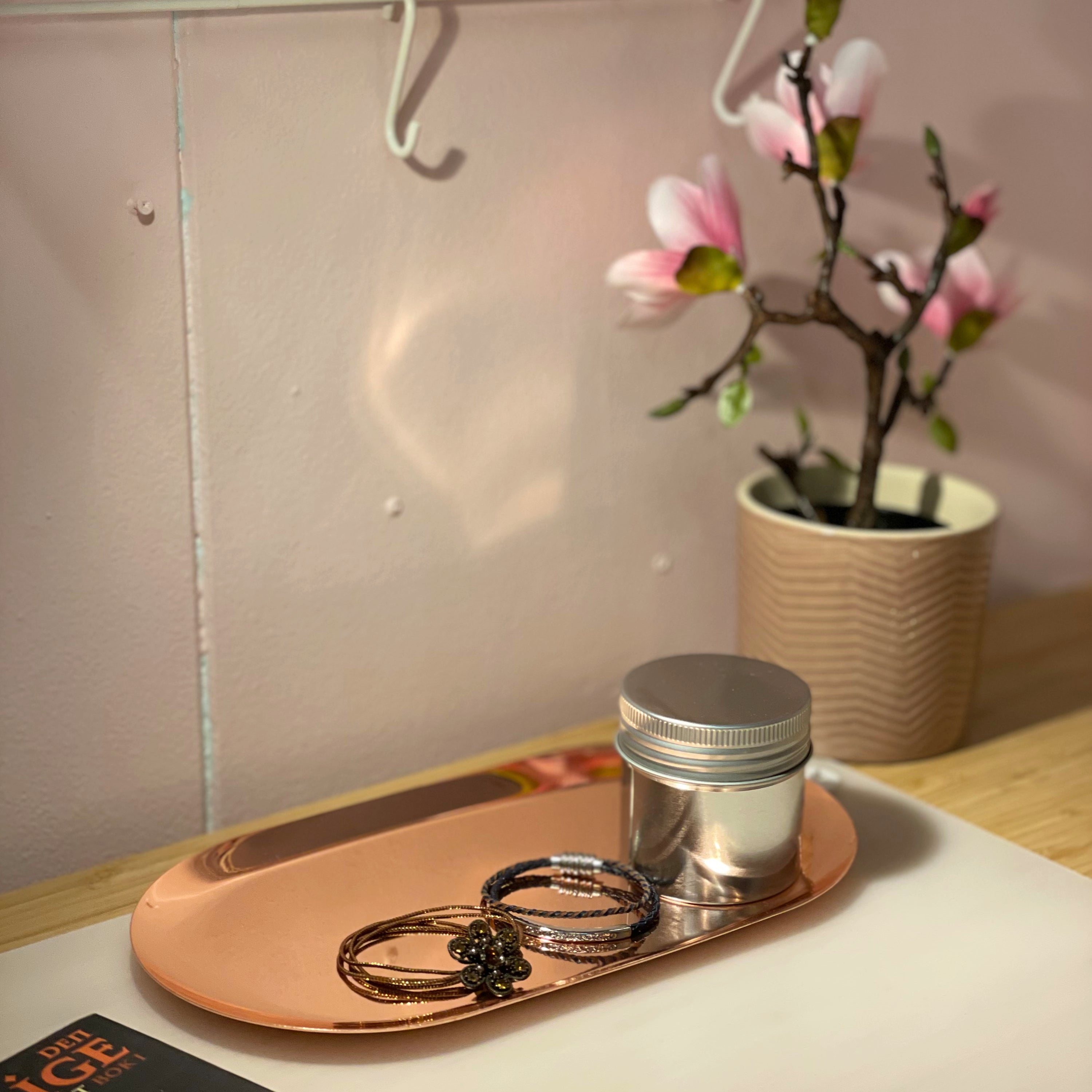 rose gold bathroom accessories