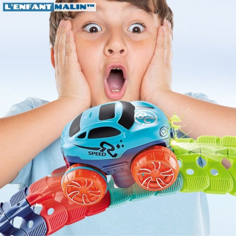 Looping children's car circuit - high speed toy car circuit – L'Enfant Malin