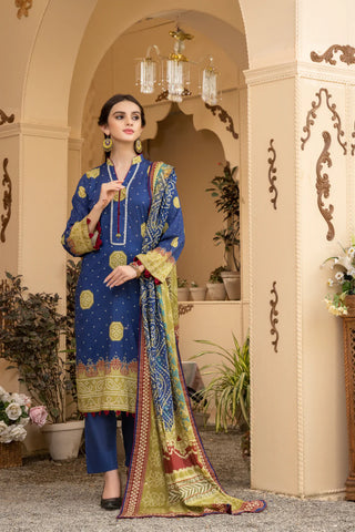 Unstitched Lawn Suits: Summer Essentials