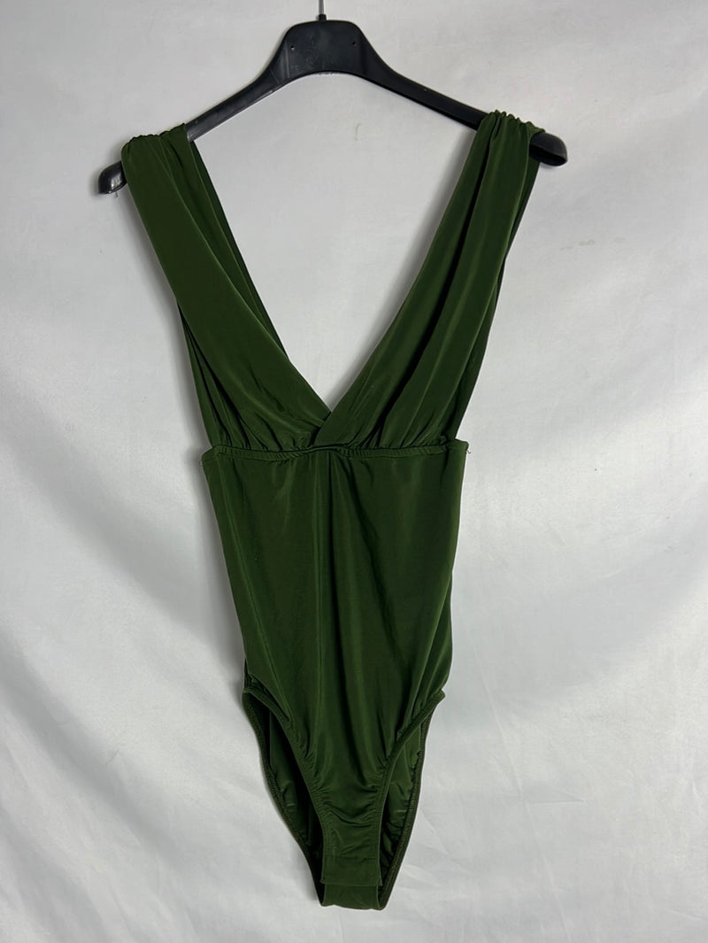 STRADIVARIUS. Body verde escote – market