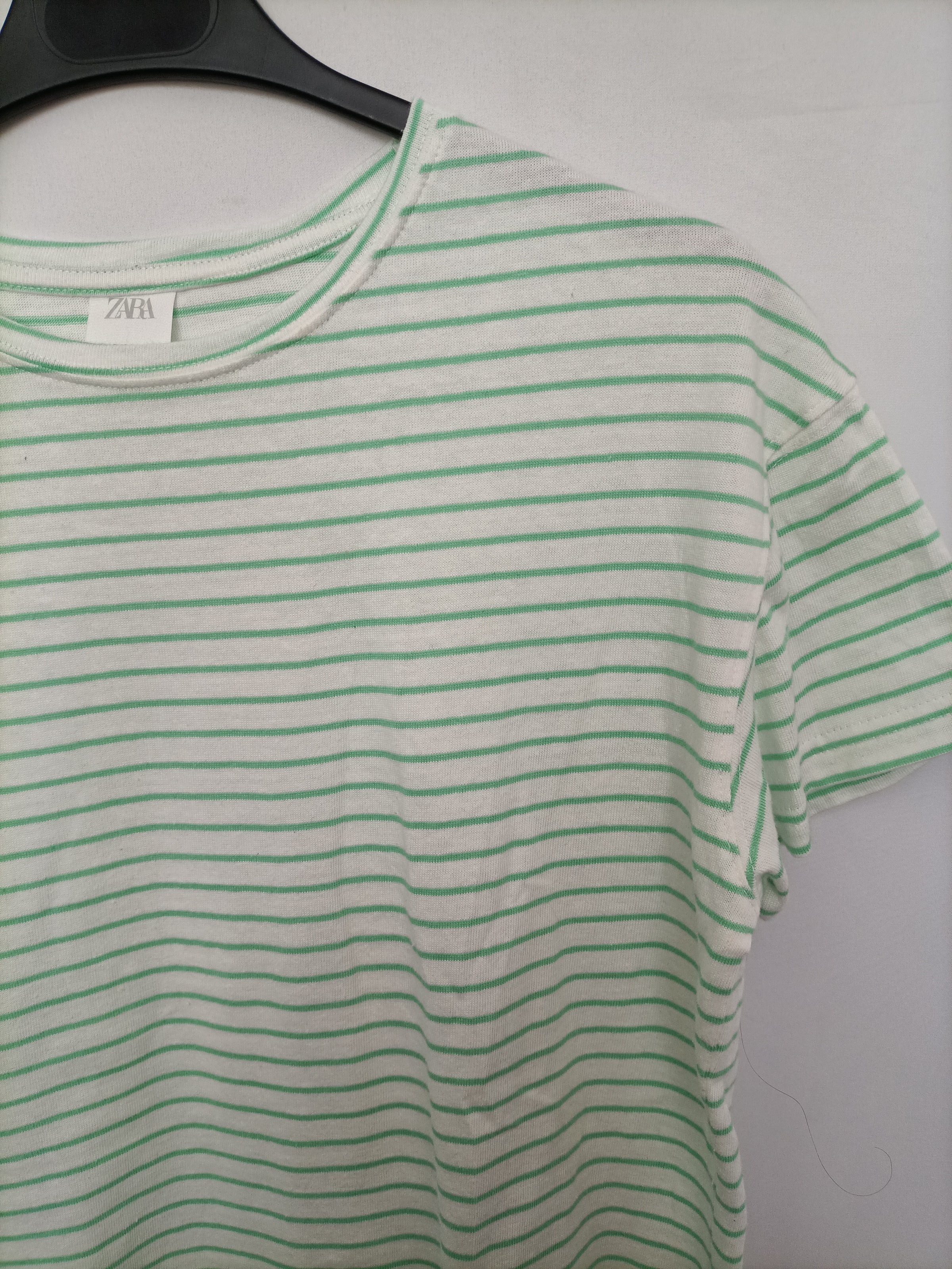 ZARA. Camiseta rayas verdes – Hibuy market