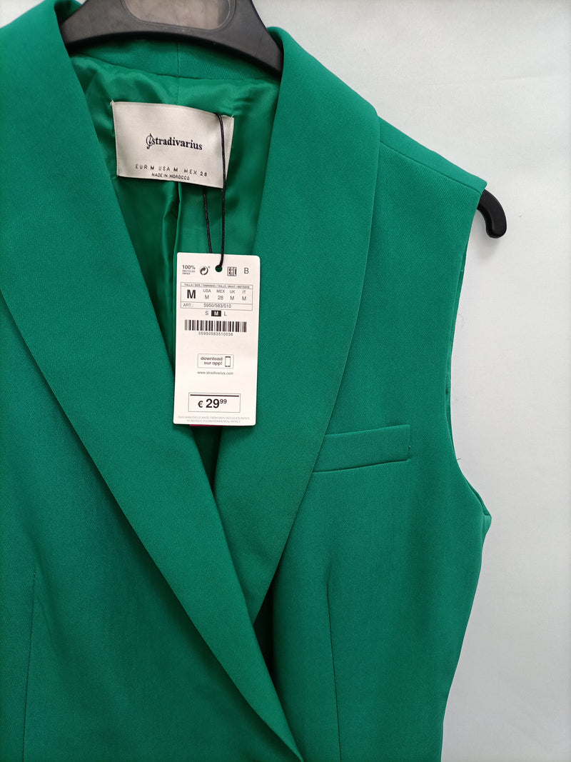 STRADIVARIUS. corto verde T.m Hibuy