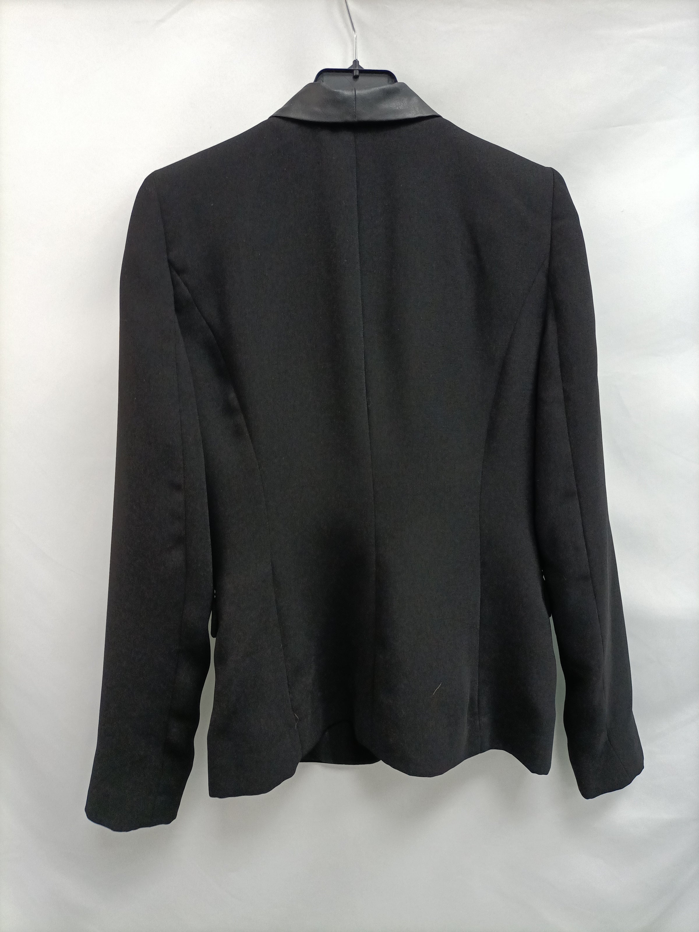 LIU-JO. Blazer negra T.42 – market