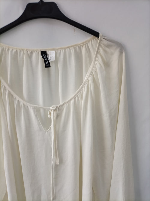 H&M. blusa blanca T.38 – Hibuy market