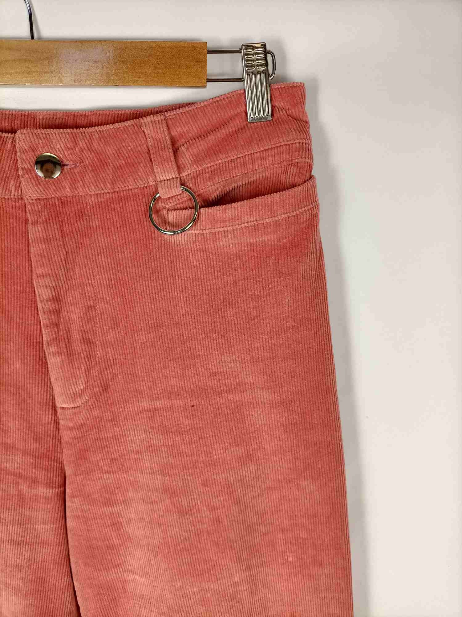 MANGO. Pantalón pana salmón T.40 – market