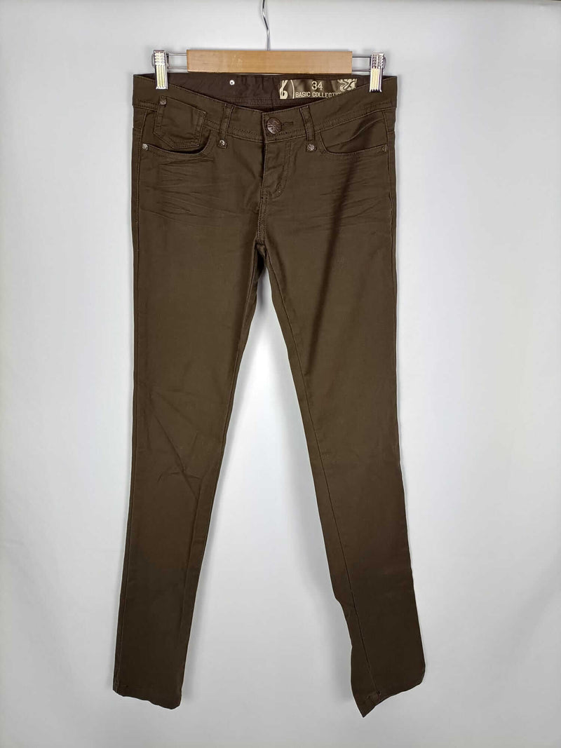 STRADIVARIUS.Pantalones básicos marrones T.34 market