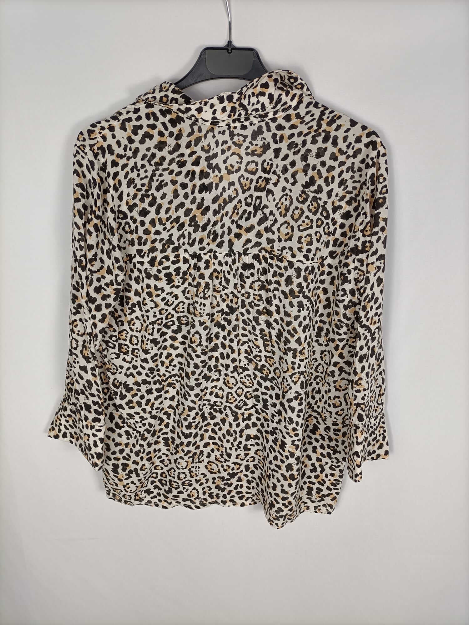 costo después del colegio Oferta de trabajo STRADIVARIUS.Blusa animal print T.s – Hibuy market