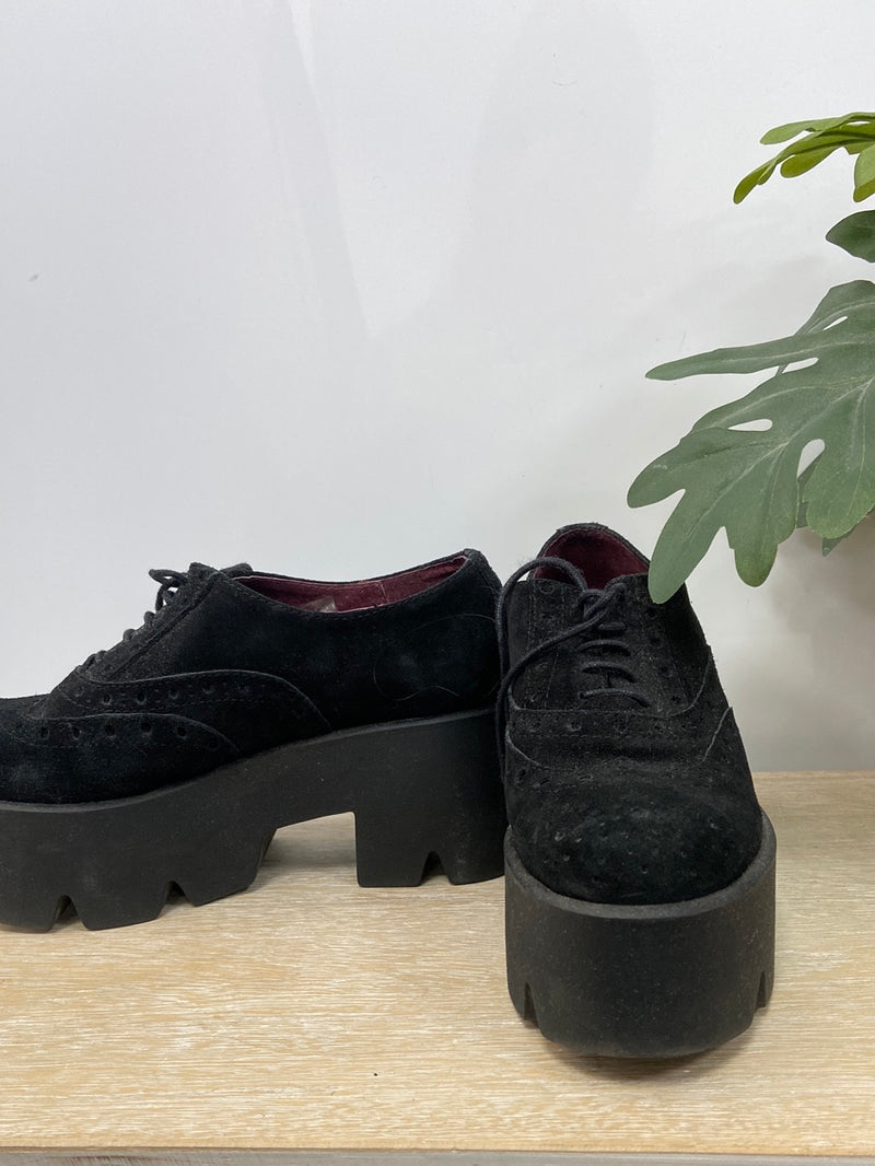 UN PASO Zapatos cordones negros T.35 – Hibuy market