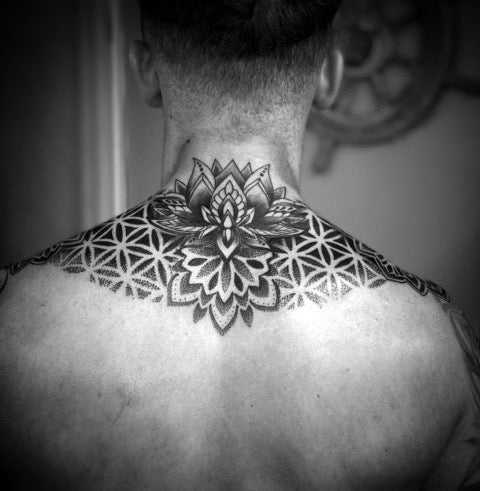 tattoo designs for men on back of neck