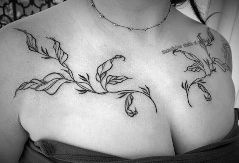 Collar Bone Tattoos for Women