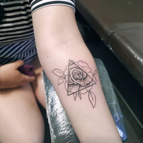 Tattoo uploaded by Elyria Black • Simple Rose outline • Tattoodo