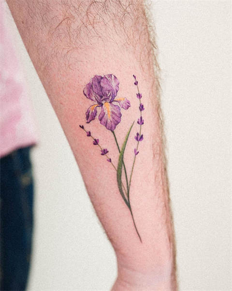 30 Awesome Carnation Tattoo Ideas [2024 Inspiration Guide] | Violet flower  tattoos, Flower tattoo shoulder, Birth flower tattoos
