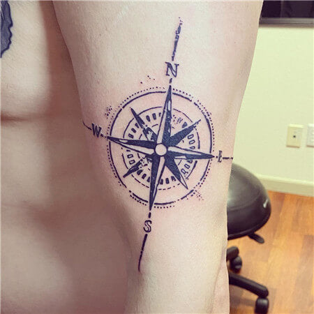 42 Friggin Amazing Compass Tattoos  TattooBlend