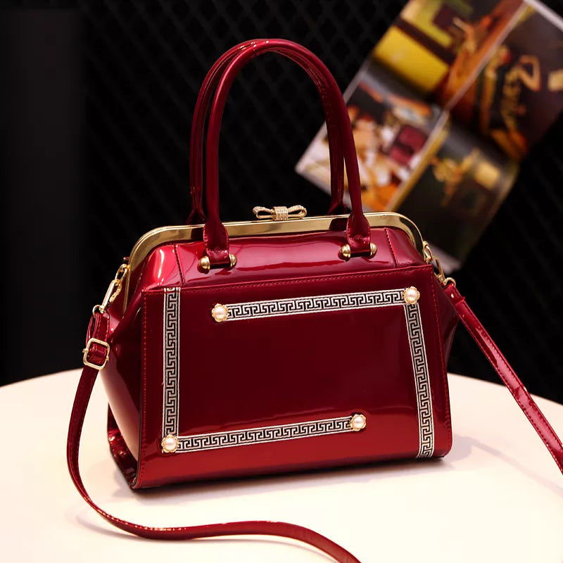  Fashion High Quality Patent Leather Messenger Bags for Women