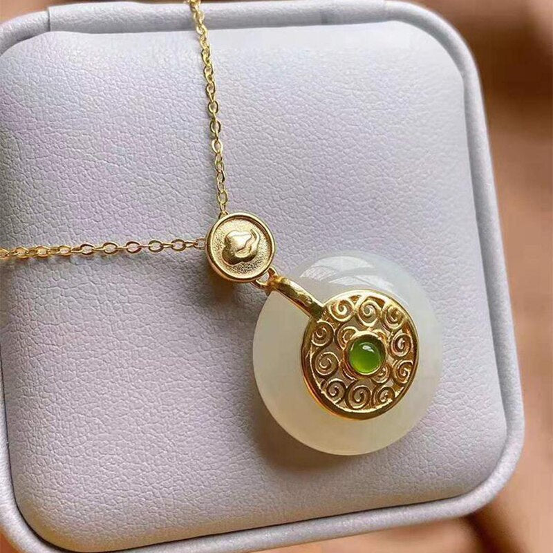 Natural Hetian white jade pulp ring pendant necklace