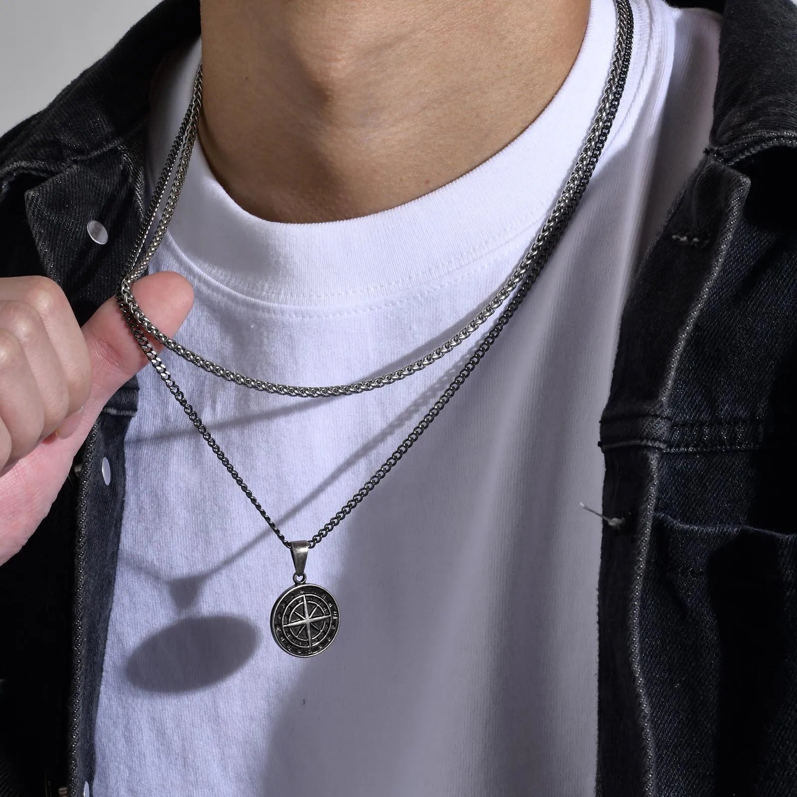 Men Retro Silver Color Seeker Compass Necklaces