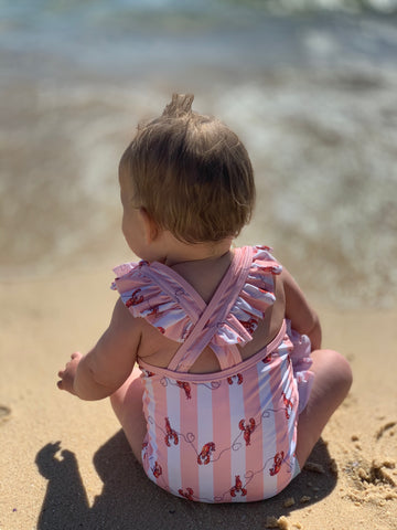 Choosing The Best Infant, Baby and Toddler Swimwear: a Little