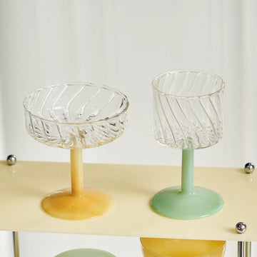 Pastel Glass Wavy Straws - Shop Online on roomtery