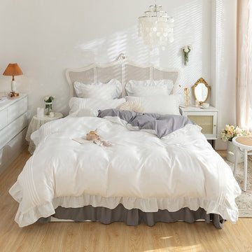 White Pom Pom Bedding Set, Boho Aesthetic Bedding - roomtery