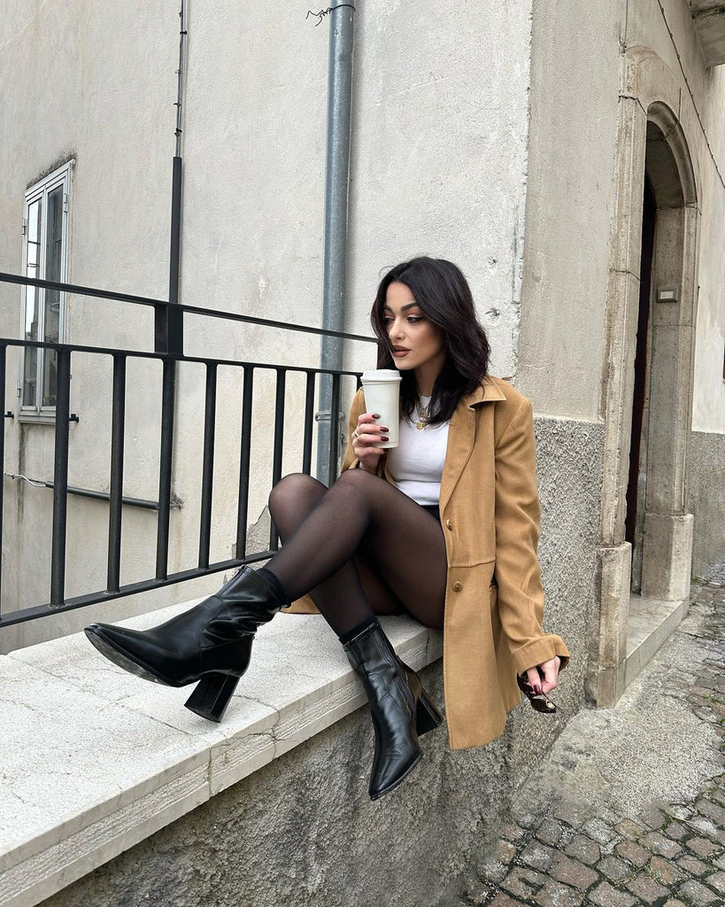 Black Tights with Silver Ankle Boots Outfits (7 ideas & outfits)