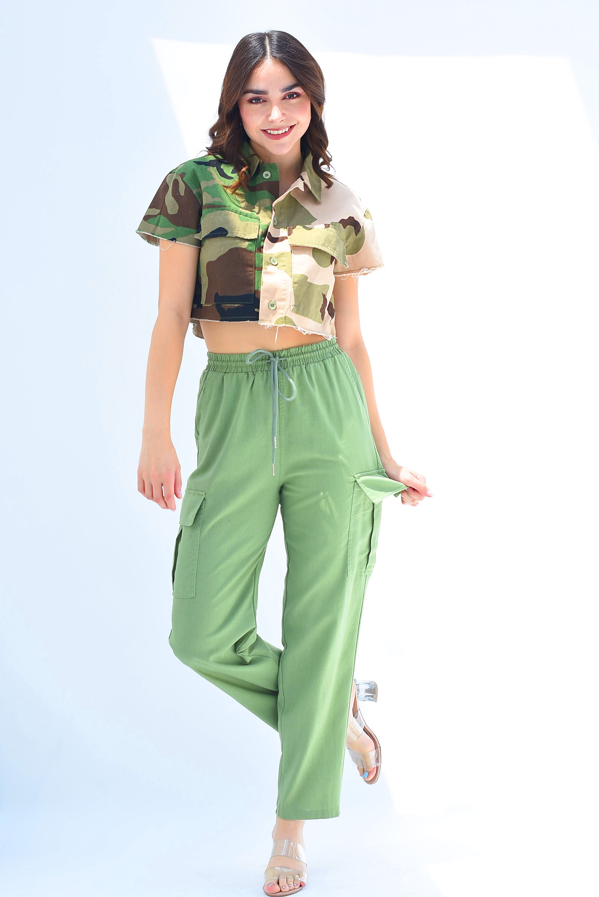 Blusa crop camuflaje – Fashion