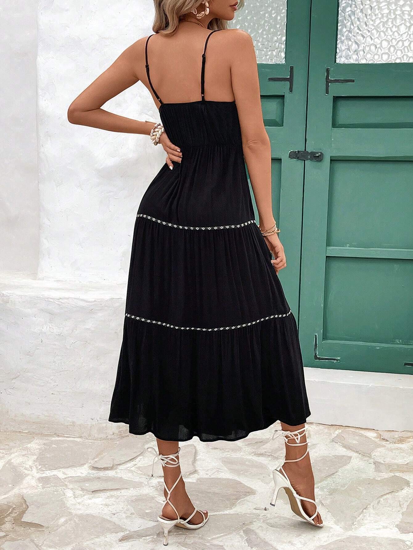 Vestido-Midi-Rodado-Giselle-Preto-GarageBuy-02