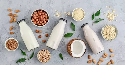 sữa macca mix với hạt điều