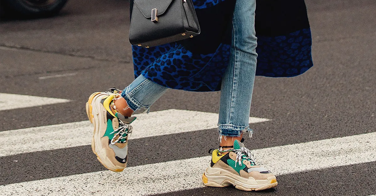 What to wear with Chunky Sneakers? –