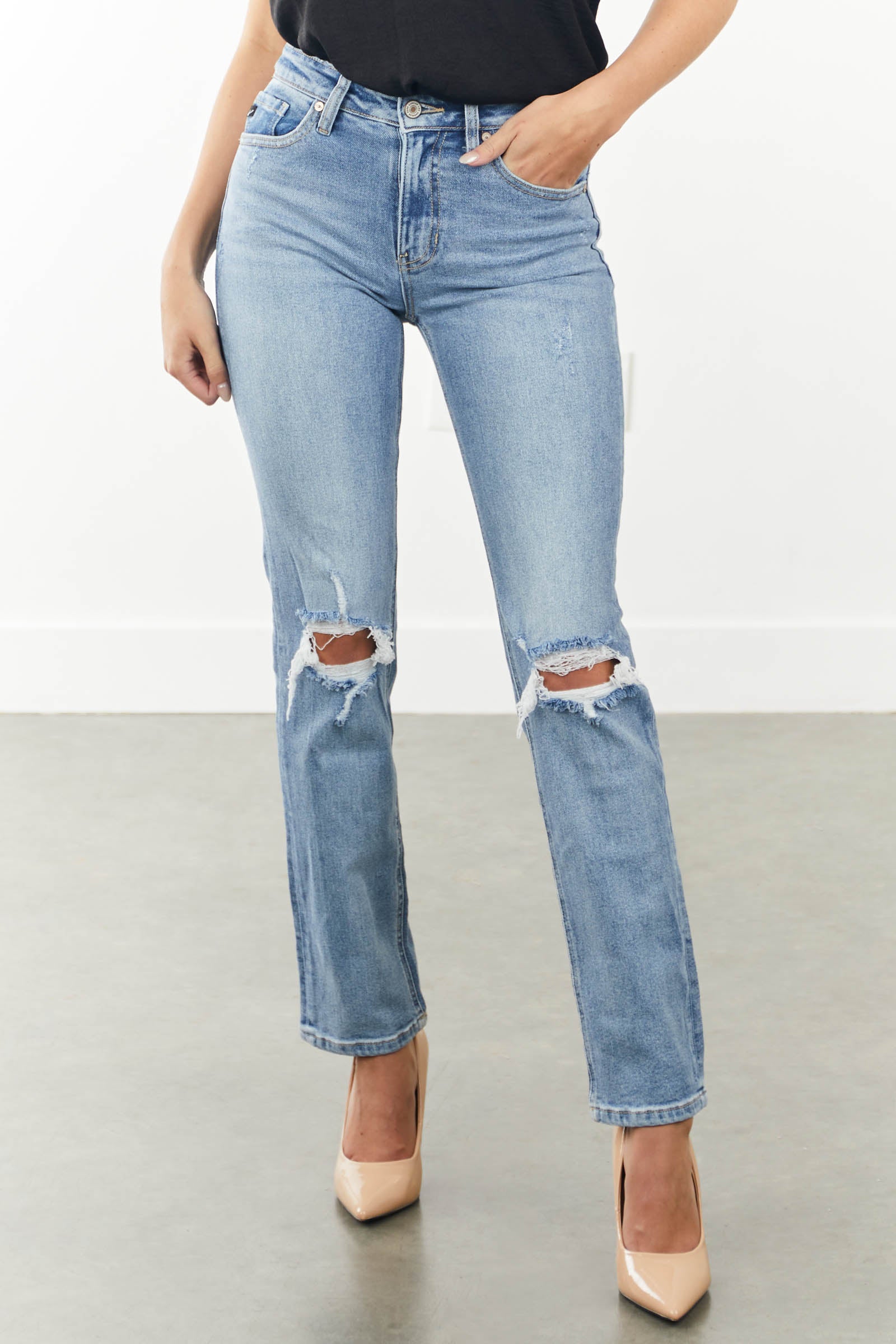 Light Wash Distressed Knee Straight Leg Jeans