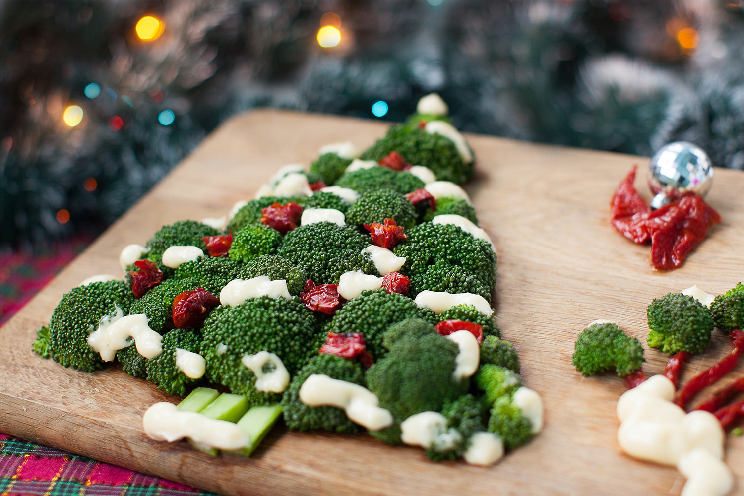 Broccoli and Chiles layed out in a festive pattern for Christmas dinner.