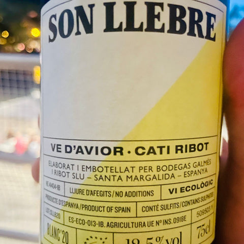 the label of a bottle of Ve D'Avior Cati Ribot wine