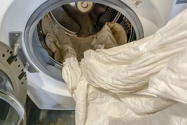 How to Care a Machine Washable Down Alternative Comforter-Repetitive Fluffing Gives Good Results