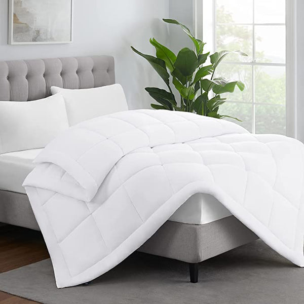 The Best Heavyweight Down Alternative Comforters-Serta ComfortSure Down Alternative Bedding Comforter 