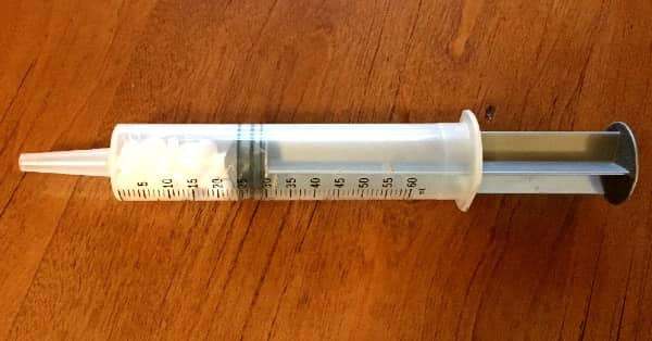 60cc cathetar syringe to administer horse medication horse keeping tip