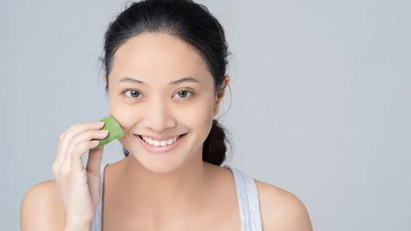 DIY RECIPES OF ALOE VERA GEL ON THE FACE AT NIGHT: