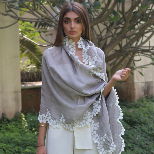 Mousse Linen And Modal Scarf With An Ivory Scalloped Lace Border