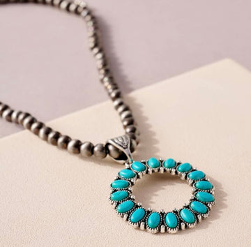 Navajo Pearl Bead Pendant Necklace