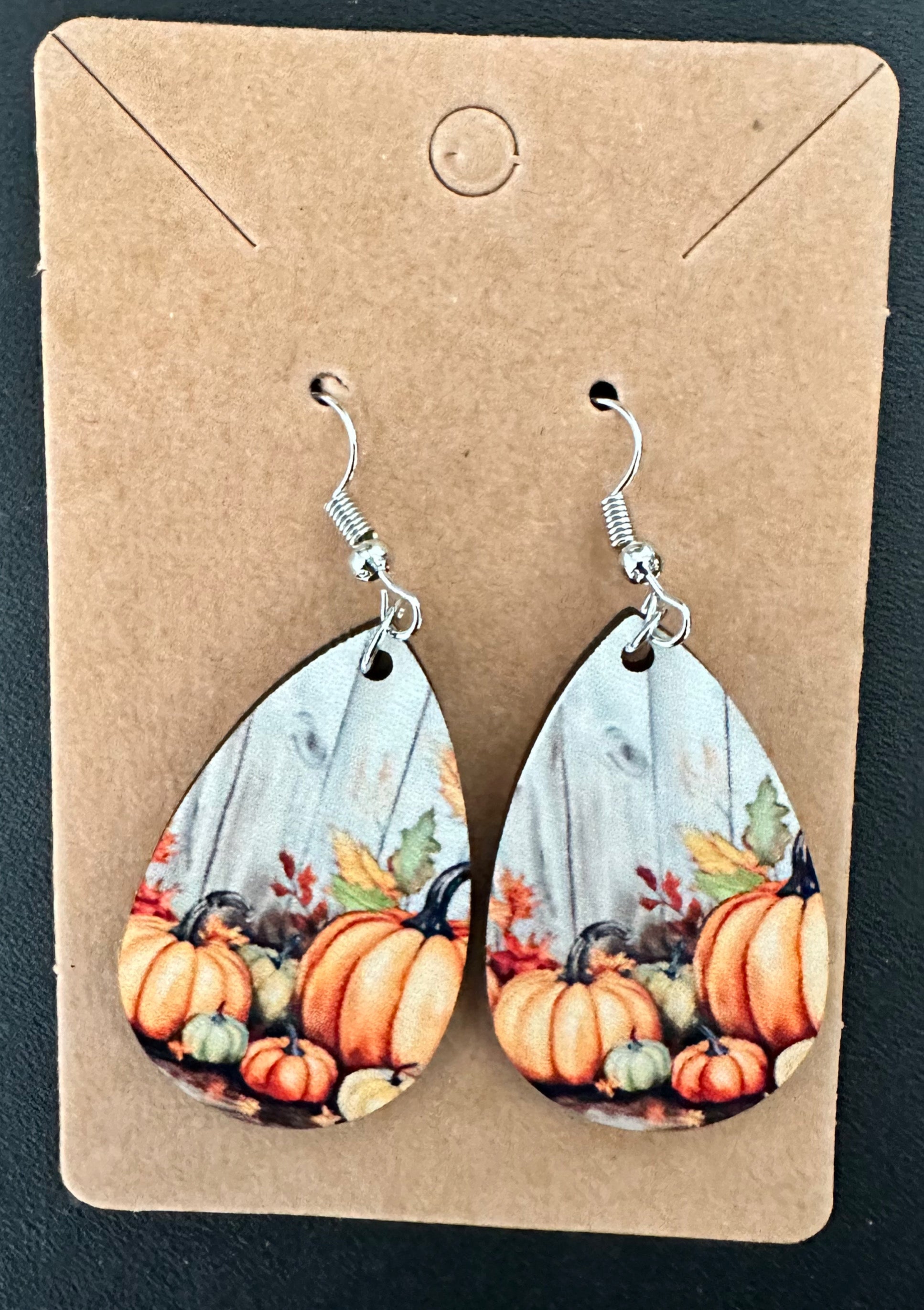 Pumpkin patch earrings ❤️